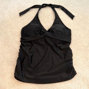Athleta women’s black underwire Tankini Swim top, size 34 D/DD. EUC.